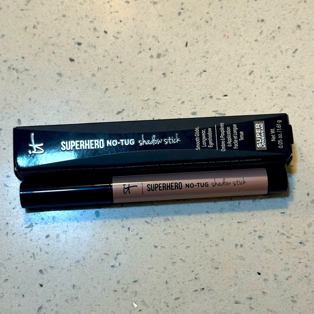 NIB It Cosmetics SUPERHERO NO-TUG EYESHADOW STICK in SILK ARMOR